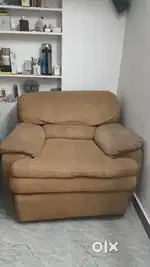 Reclainer single seater sofa