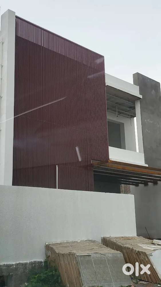 Villa plot , 7 min from airport