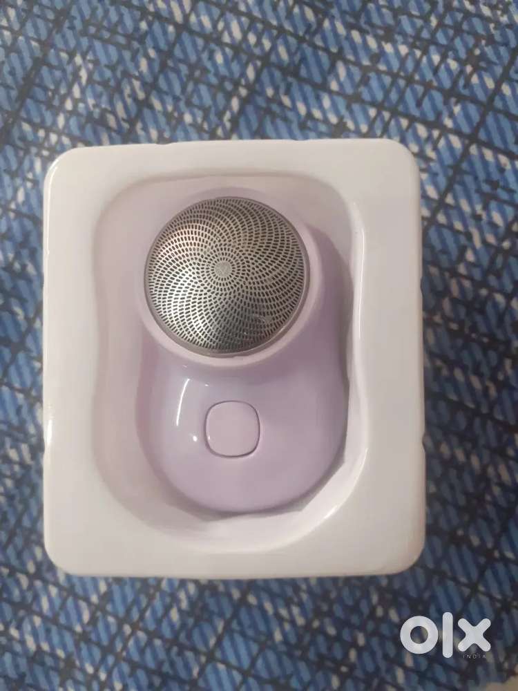 Mini pocket shaver. NEW