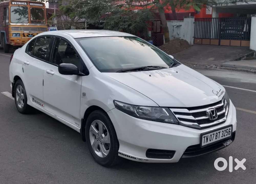 Required driver for Ciaz car with experience