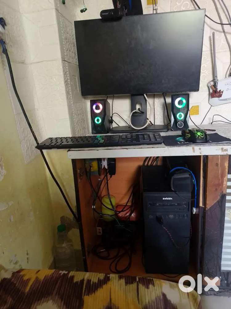 Zebronics Intel i5 pc with 360 rotation monitor