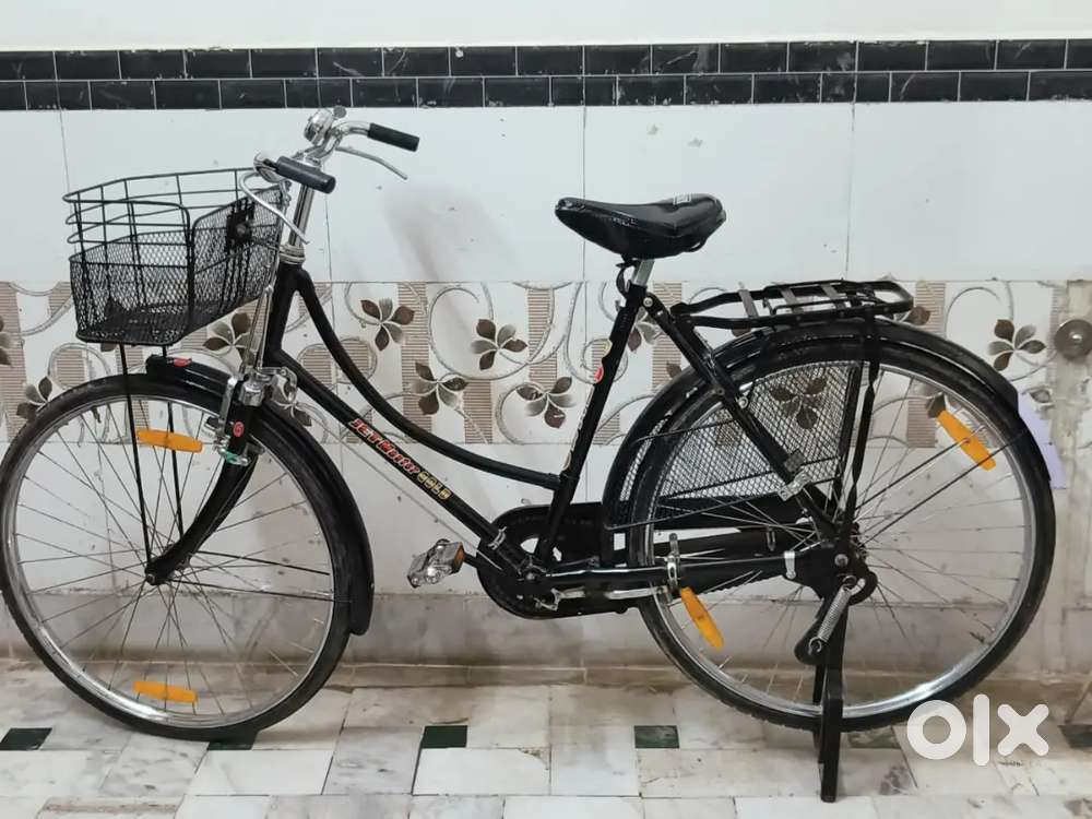 Hero brand cycle female cycle