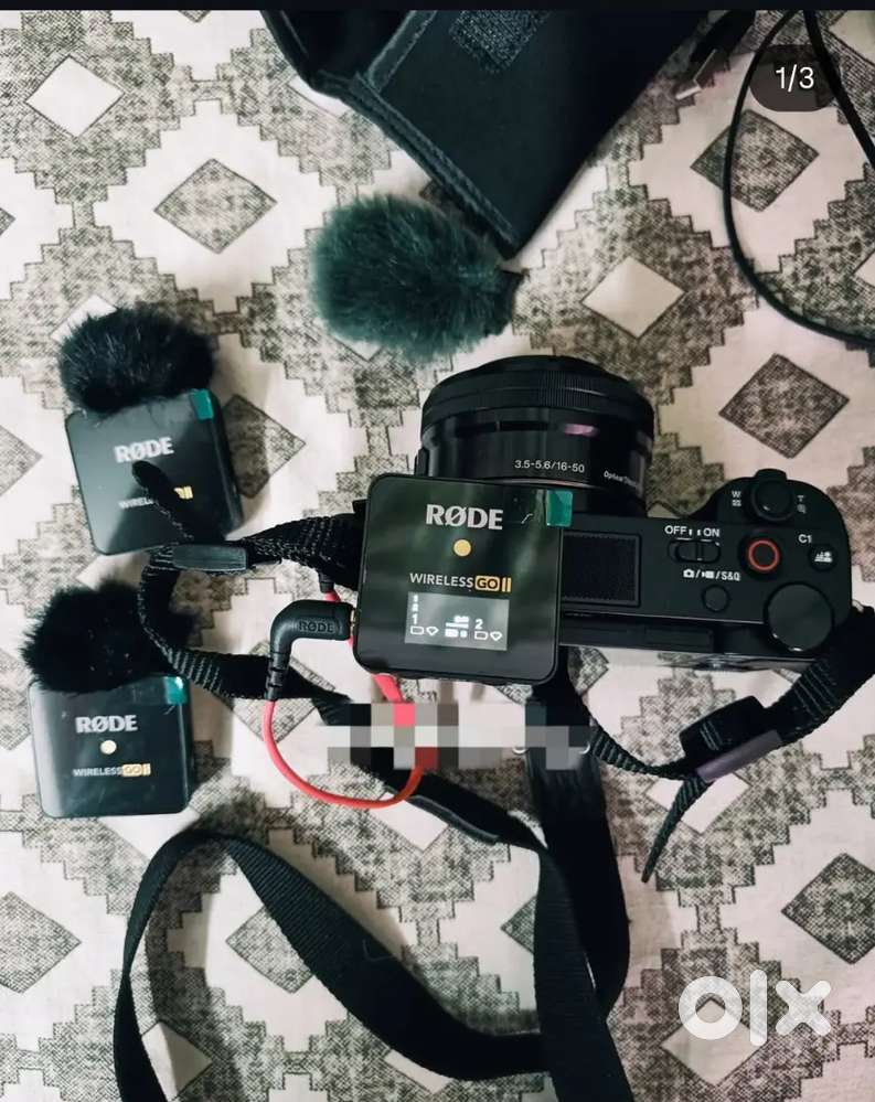 Selling Sony ZV E10 Camera Battery Charger Rode Wireless Go2 Mic
