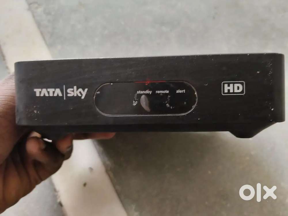 Tata hd box with chhatri also remote