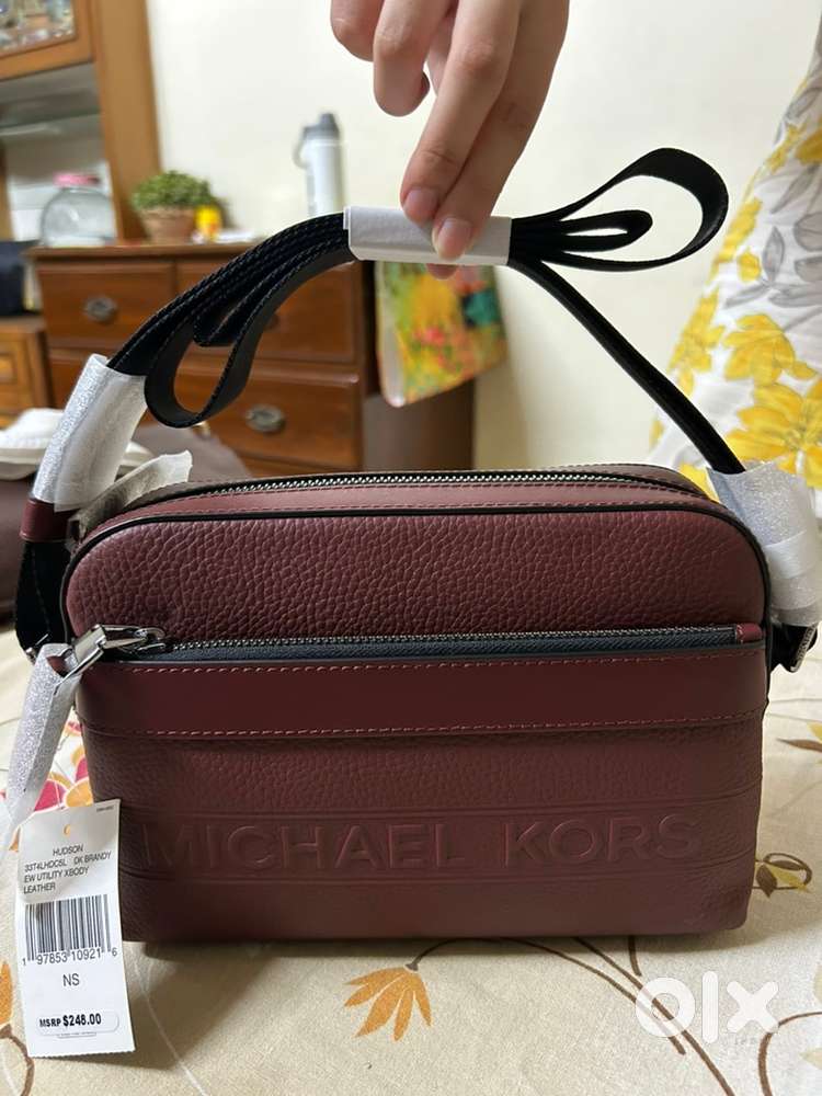 Micheal Kors Cross Body Leather Bag for Men