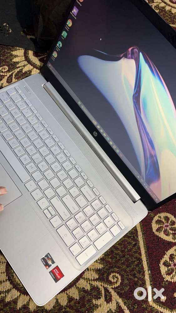 Hp laptop ryxen 5