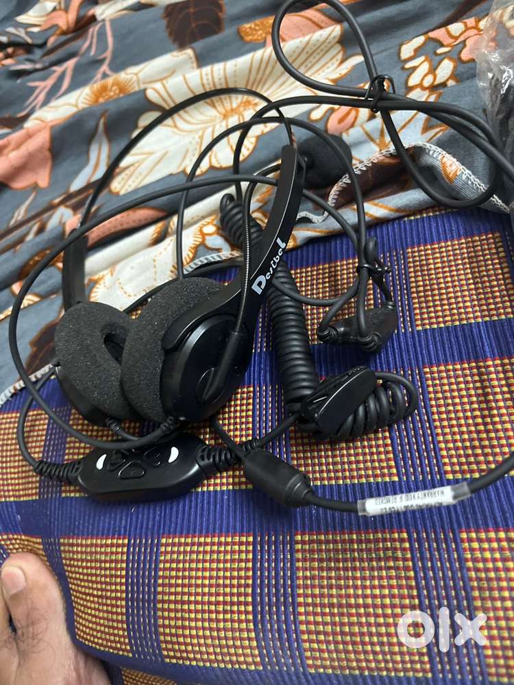 Desibel headset