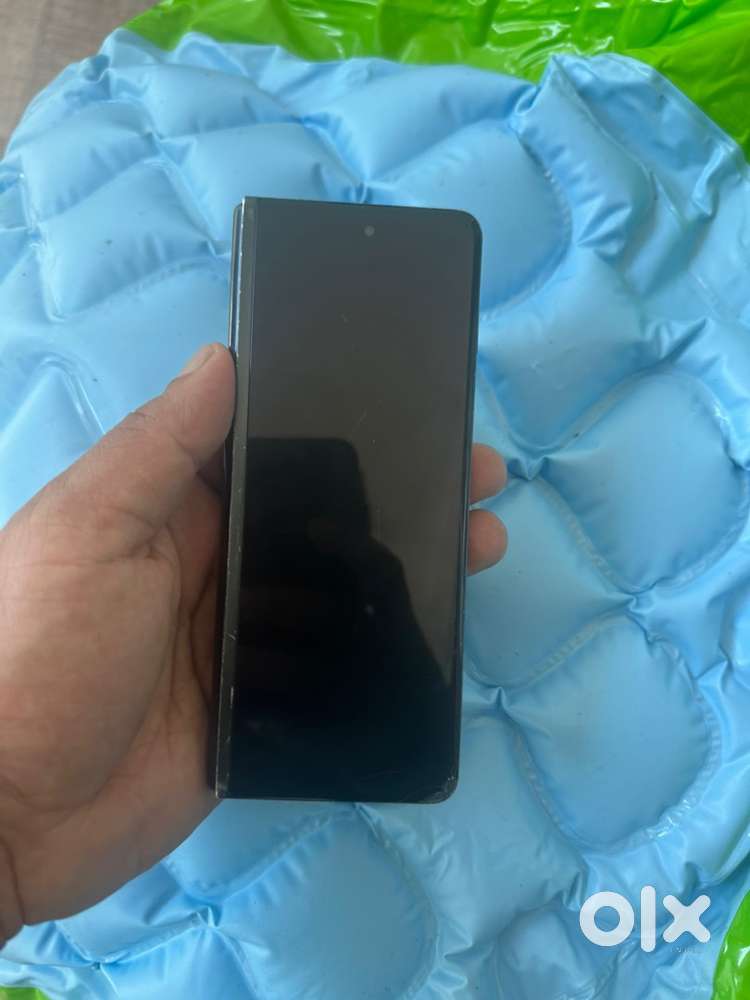 Z Fold -3  256 gb