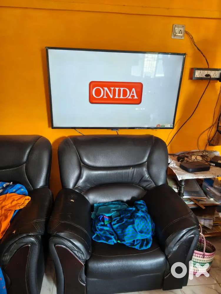 55 Onida Smart TV
