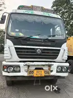Heavy vehicle 14wheel