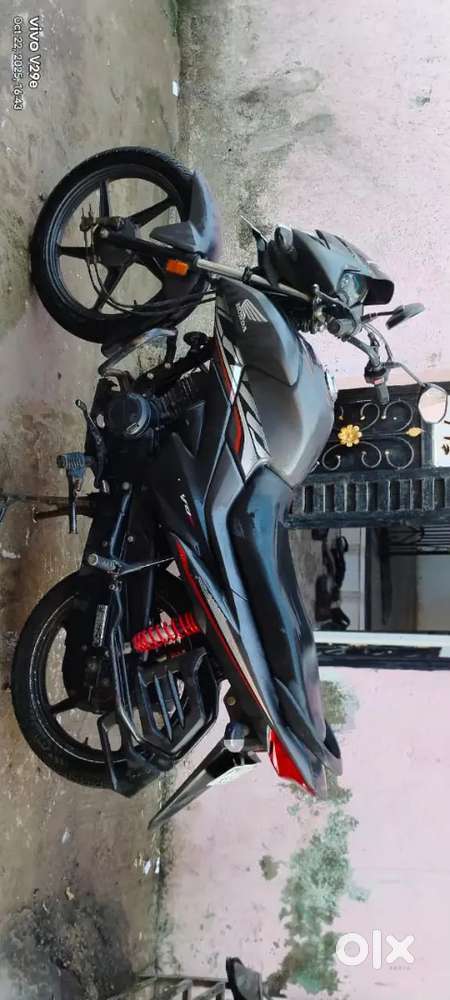 Honda Livo
