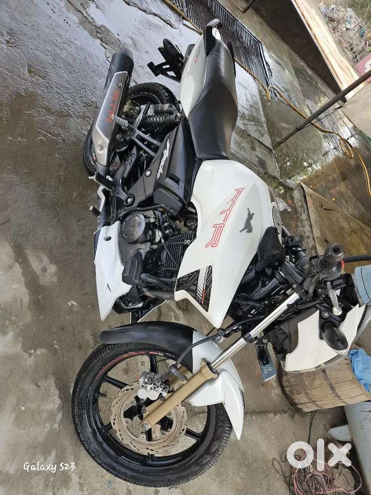 Tvs Apache 180