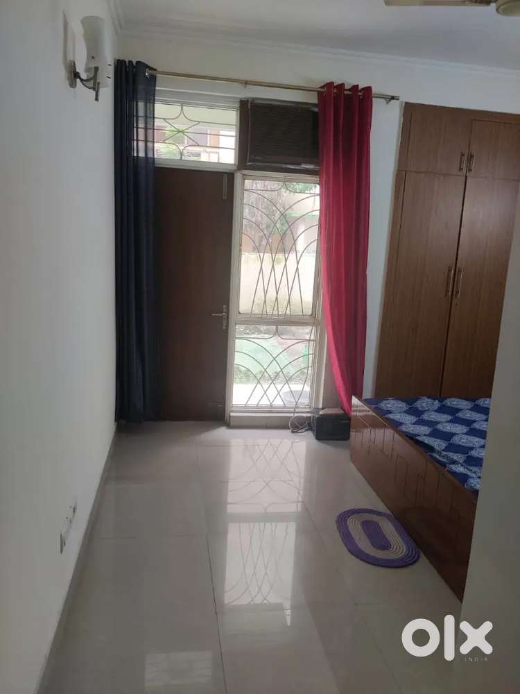 1 RK FOR RENT
