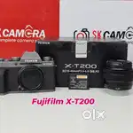 Fujifilm X-T200 Mirrorless Camera with XC 15-45mm f3.5-5.6 OIS/PZ Lens