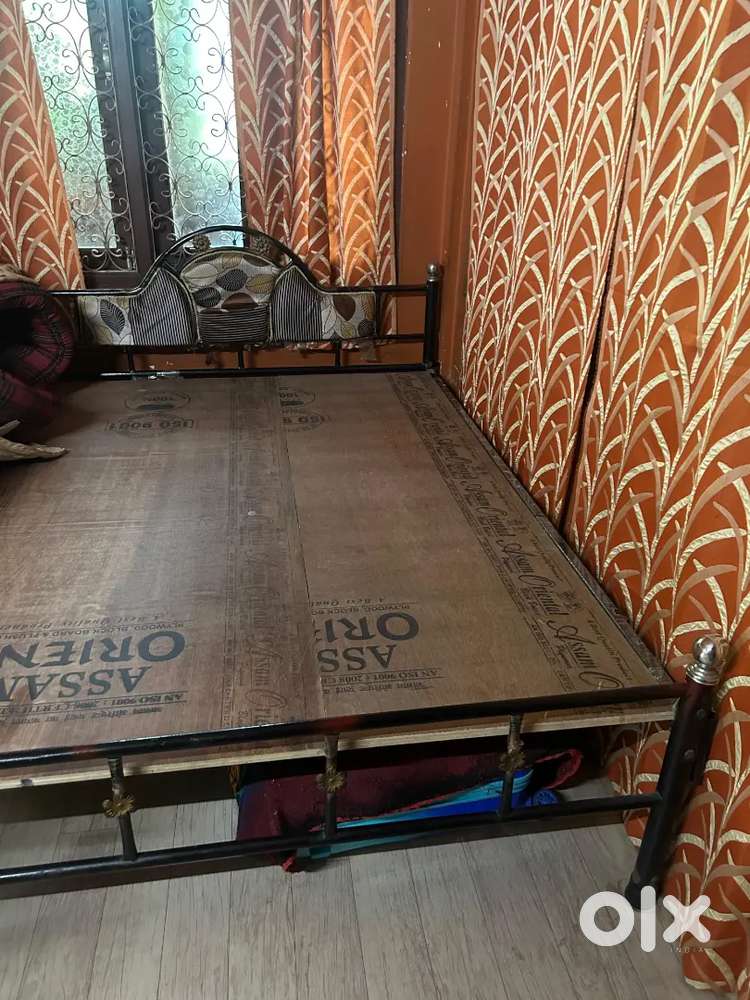 Steel bed for 3