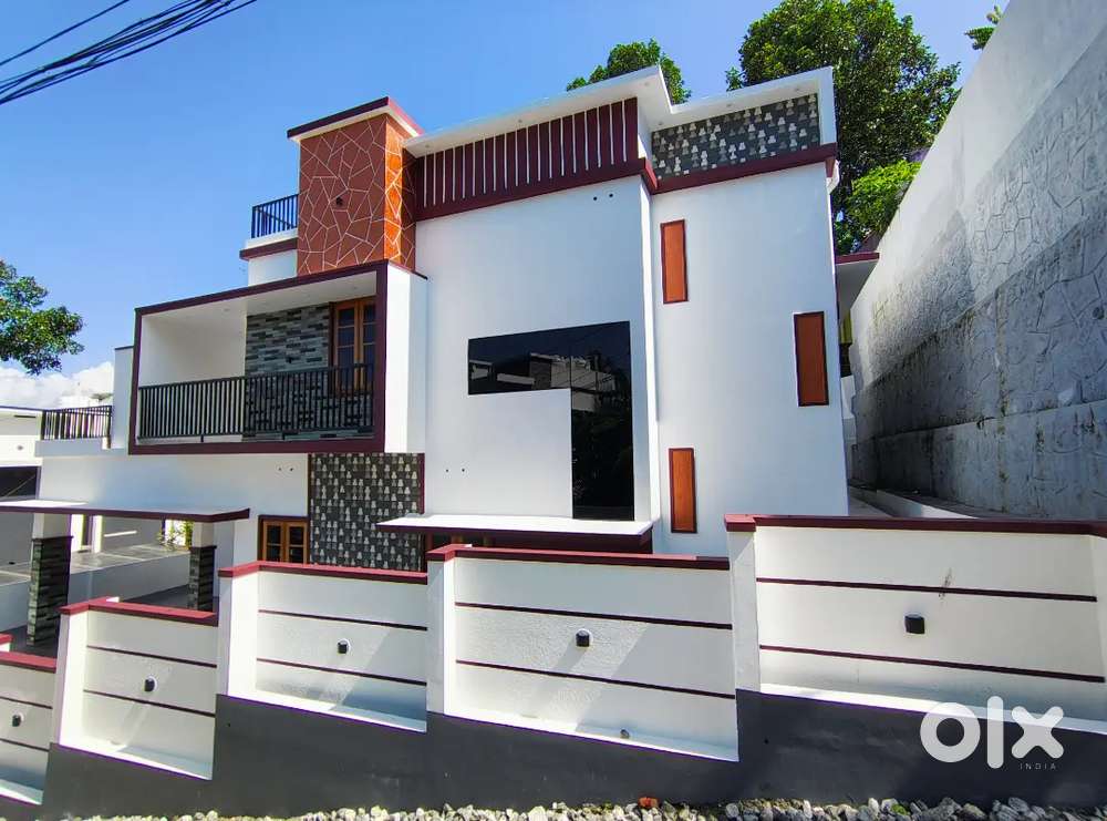 ATTRACTIVE 3 BHK HOUSE FOR SALE @  PEYAD