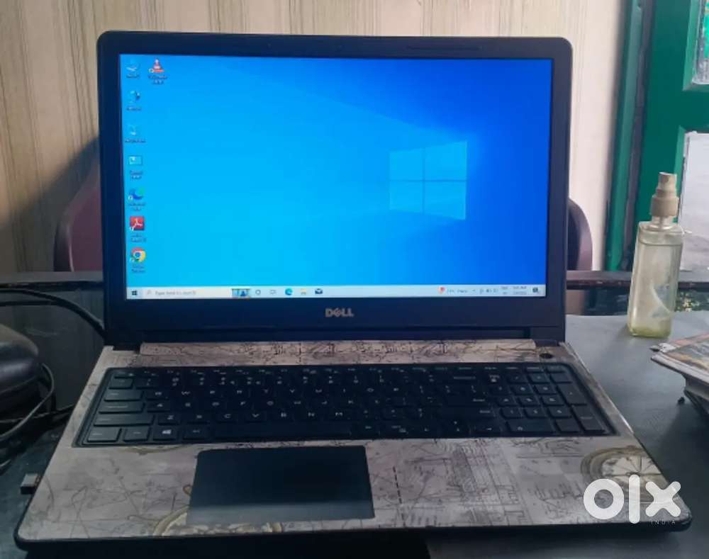 Dell laptop 15inch 4GB ram 256 GB SSD DVD writer great condition