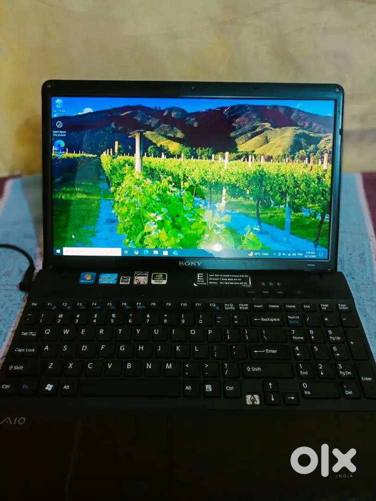 Sony laptop i3
