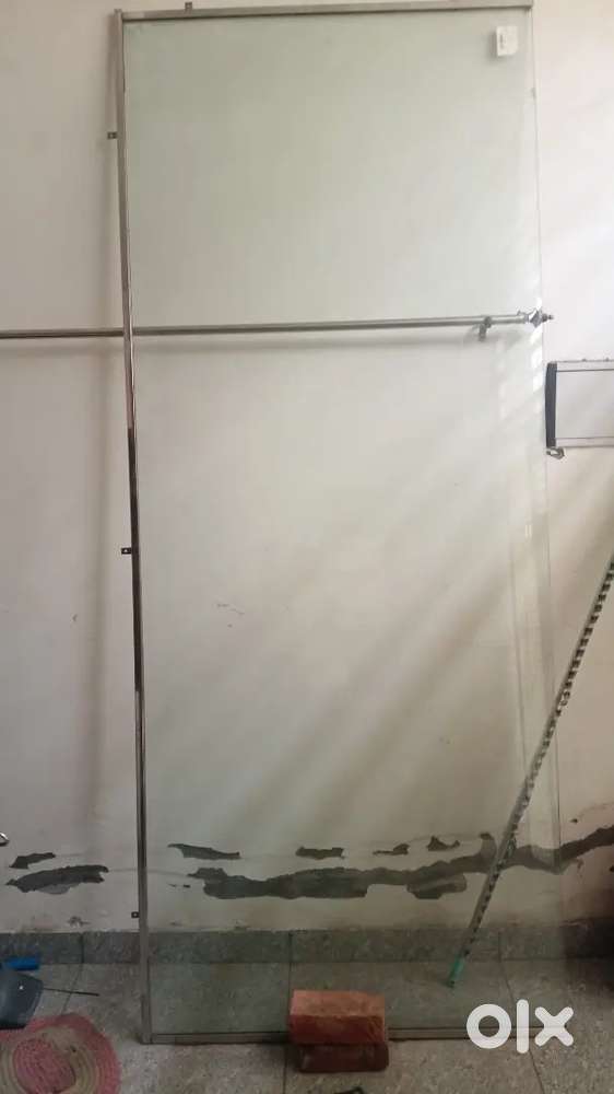 Door glass