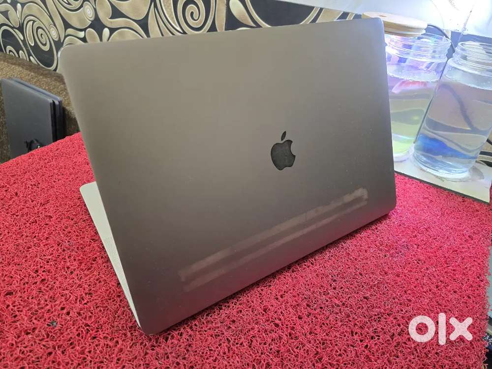 Apple Macbook Pro 2021 i7 16gb 512gb 5.5gb Graphics 16inch Retina