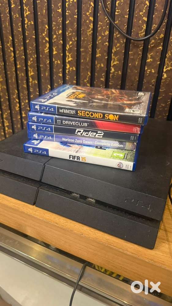 PS4 games 10/10 condition DM for prices