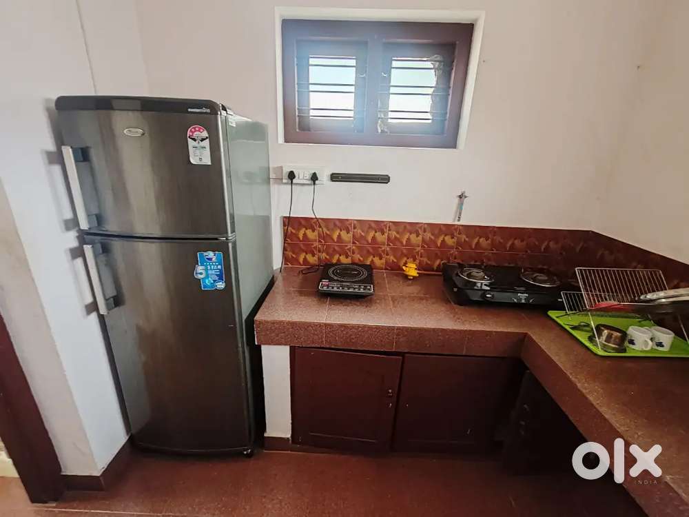 3BHK FURNISHED UPSTAIR HOUSE RRNT@ KANJIRAPARA JN