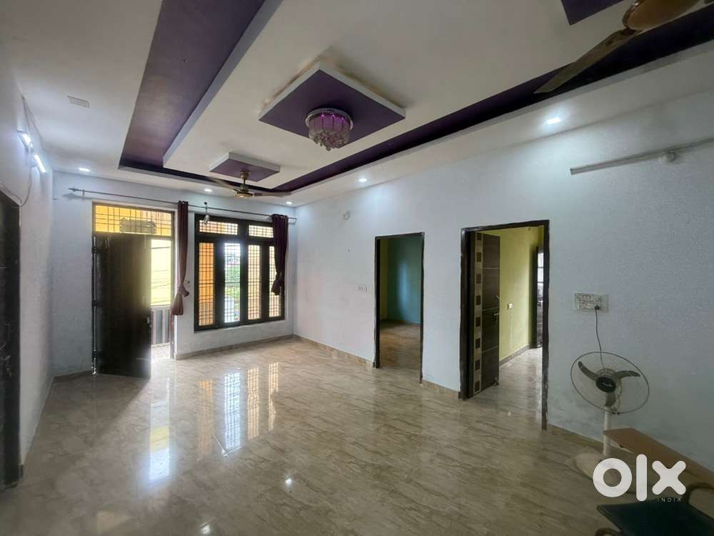 2 bhk flate Faimly and job person betchlar