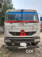 TRUCK WITH OPEN BODY IN VERY GOOD CONDITION JUST LIKE NEW