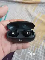 Beats studio buds - wireless headphones good condition for sale