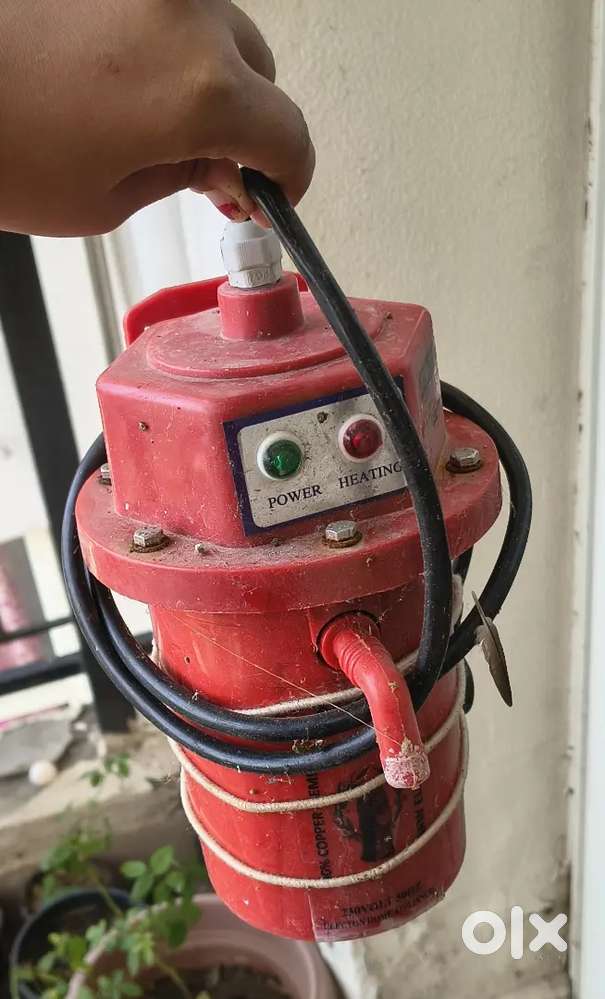 Instant Hot Water Solution: Mini Portable Geyser!