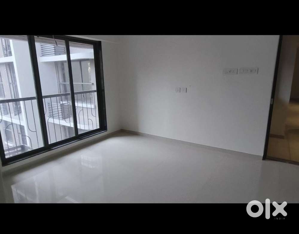 Untouch 2bhk flat ready to move in new building