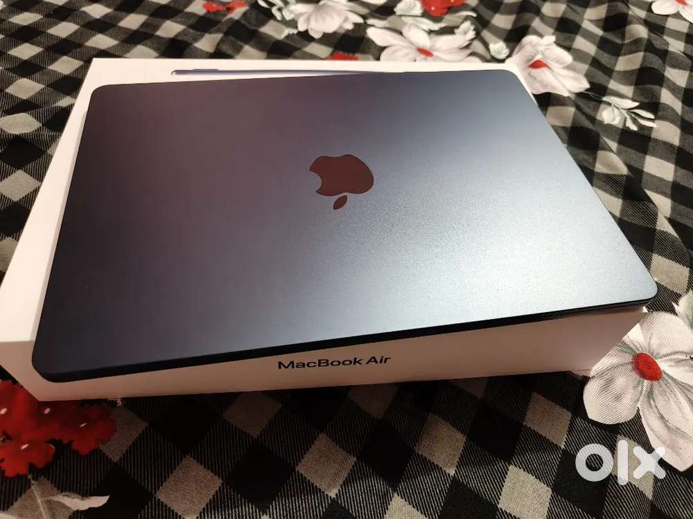 Macbook M2  16gb/256 gb All NEW