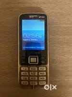 Samsung Featured Phone With Orgional Charger