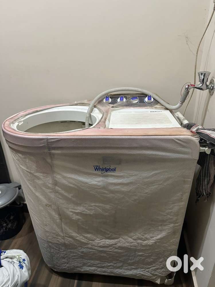 Whirlpool semi automatic washing machine-8000