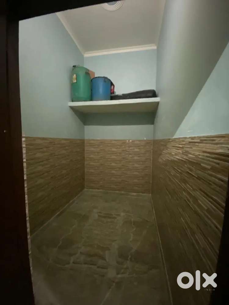 Ground floor h seprate 2room set samrat ashok nagar kashiram gate near