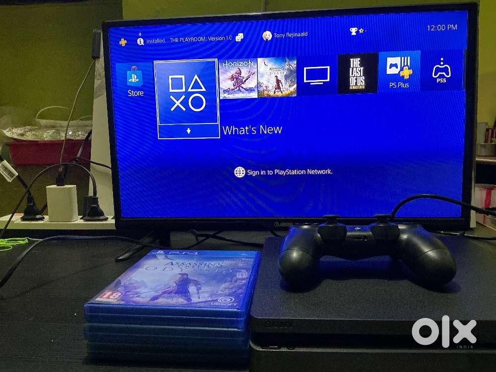 PS4 1tb with three games