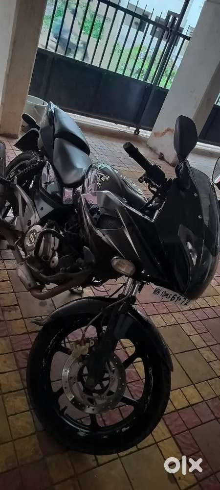 Pulsar 220F, 2015 model, 1st Owner