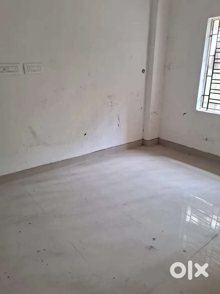 New 2 BHK ready to move flat in Madhyamgram at low price