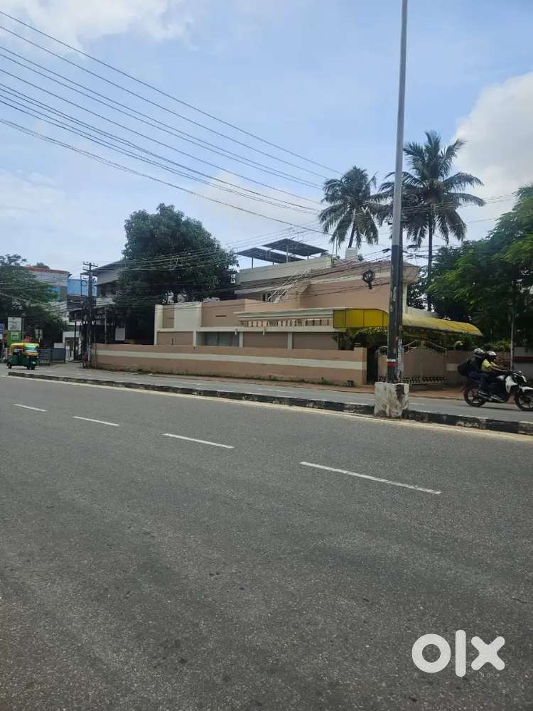 മൂന്നു കല്ലിൻ മൂട് റോഡ് ഫ്രണ്ടേജ് ഒരു സെൻറ്9 ലക്ഷം 5 സെൻറ്