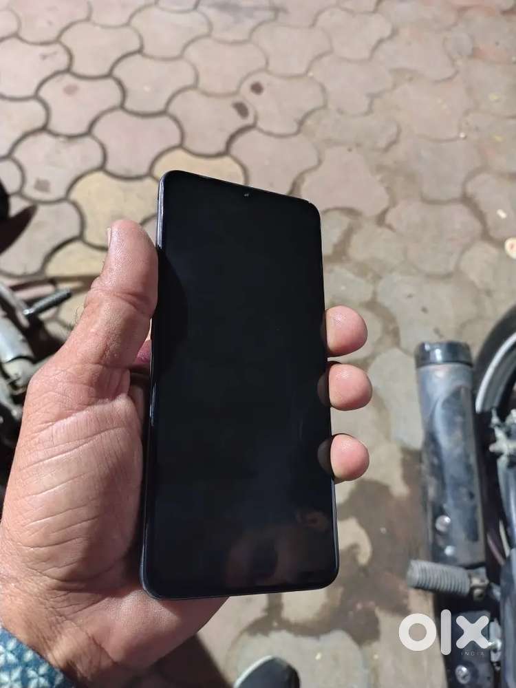 IT is awesome phone in oppo f15