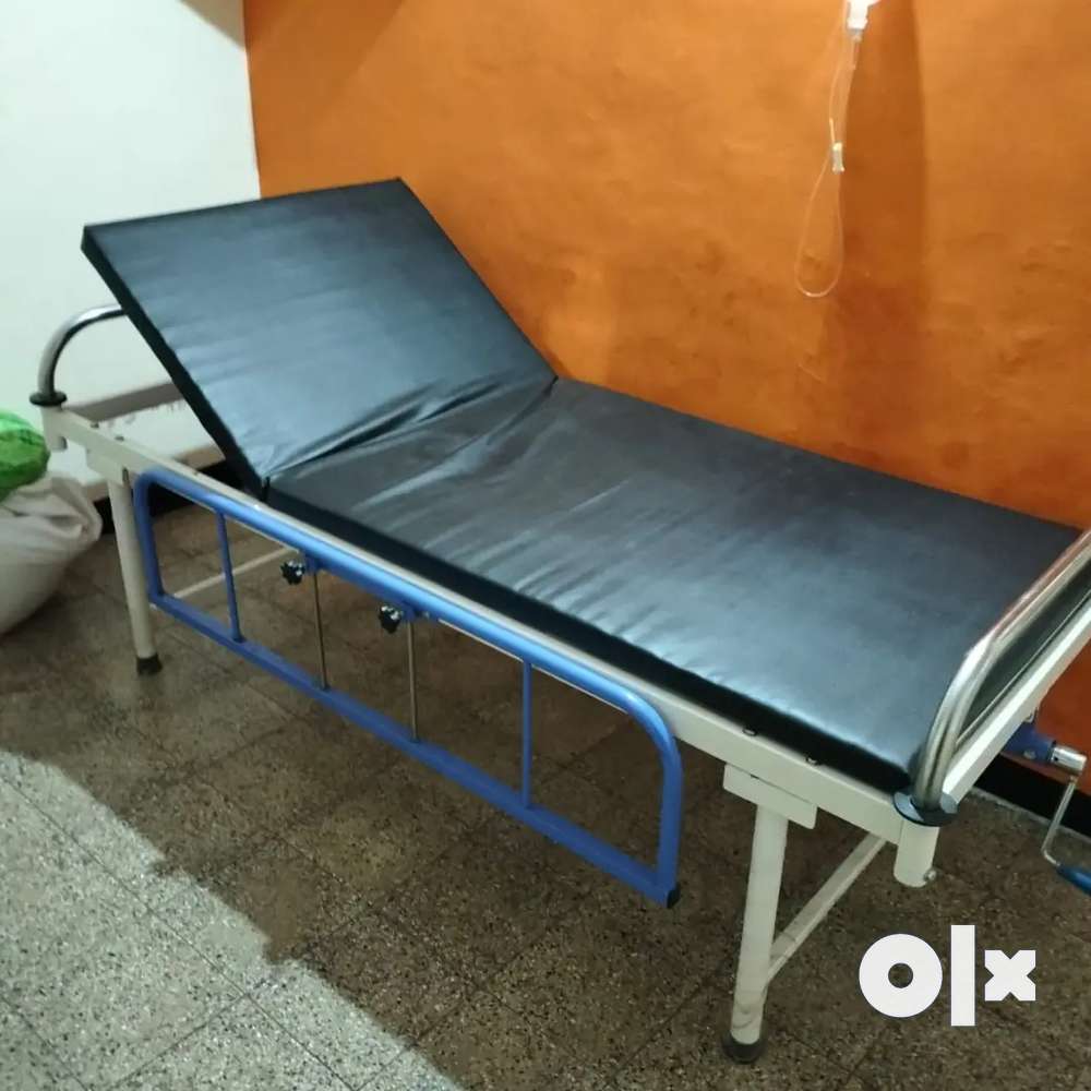 Patient Bed with mat