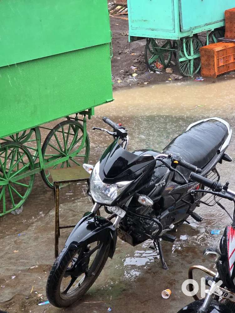 Motor cycle