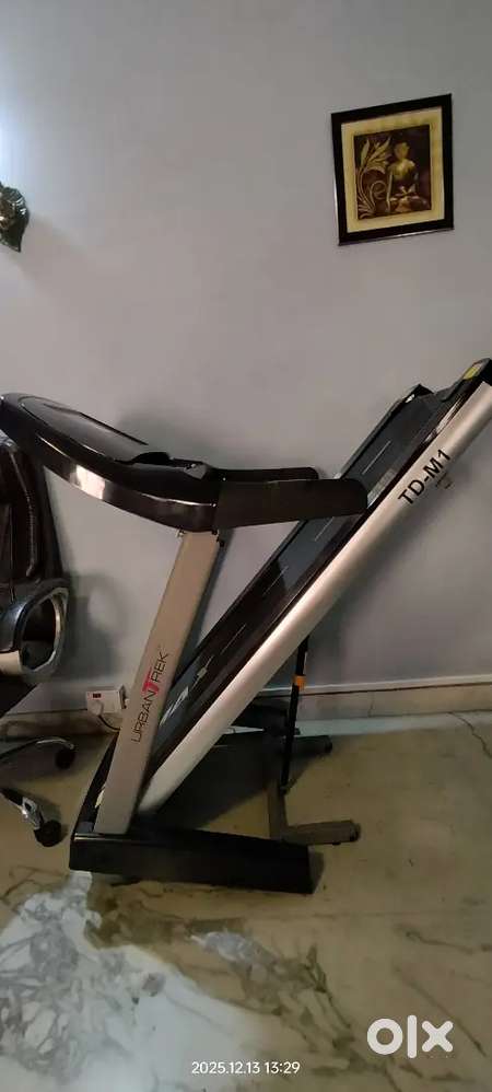 PowerMax Fitness TD-M1 6HP BLDC Motor Treadmill