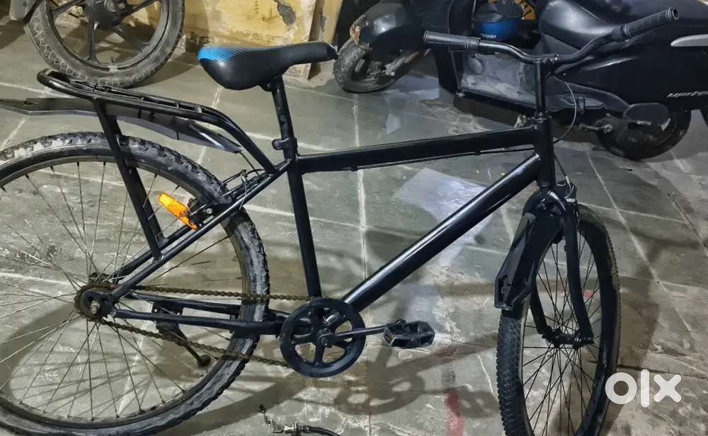 Only 5 months old in z black colour