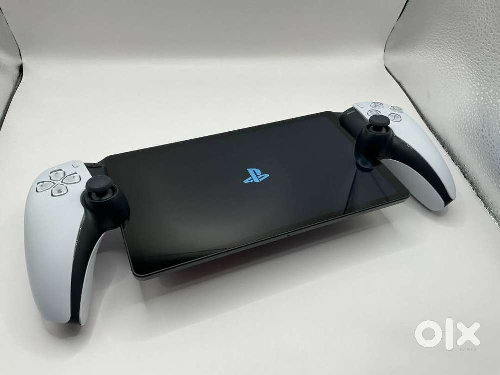 Sony PlayStation Portal PS5 (White) + Sony Pulse Gaming Earbuds - PERF