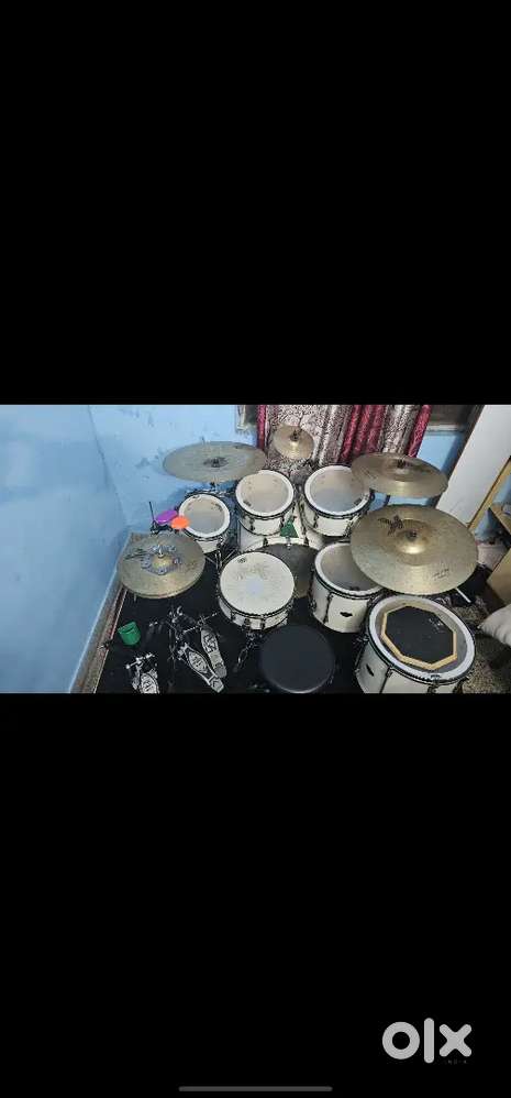 Tama superstar hyper drive Drum kit 7 piece and zildjian k series hybr