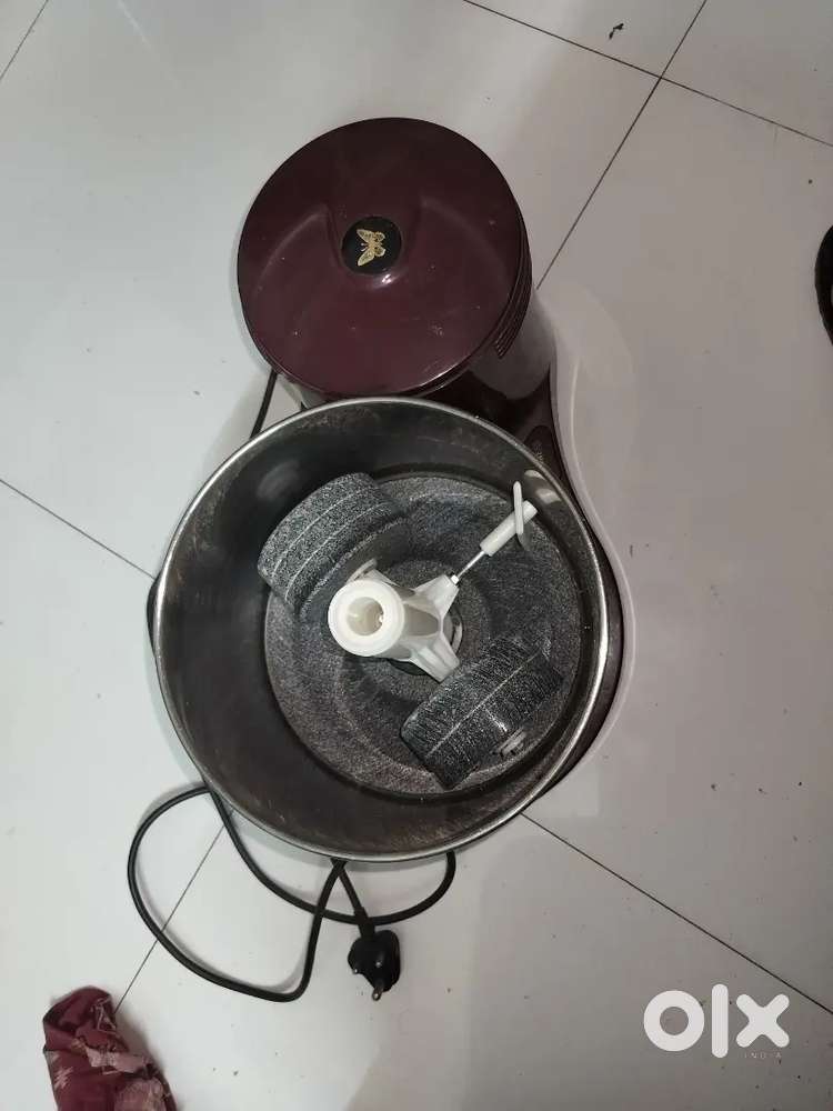 Butterfly wet grinder