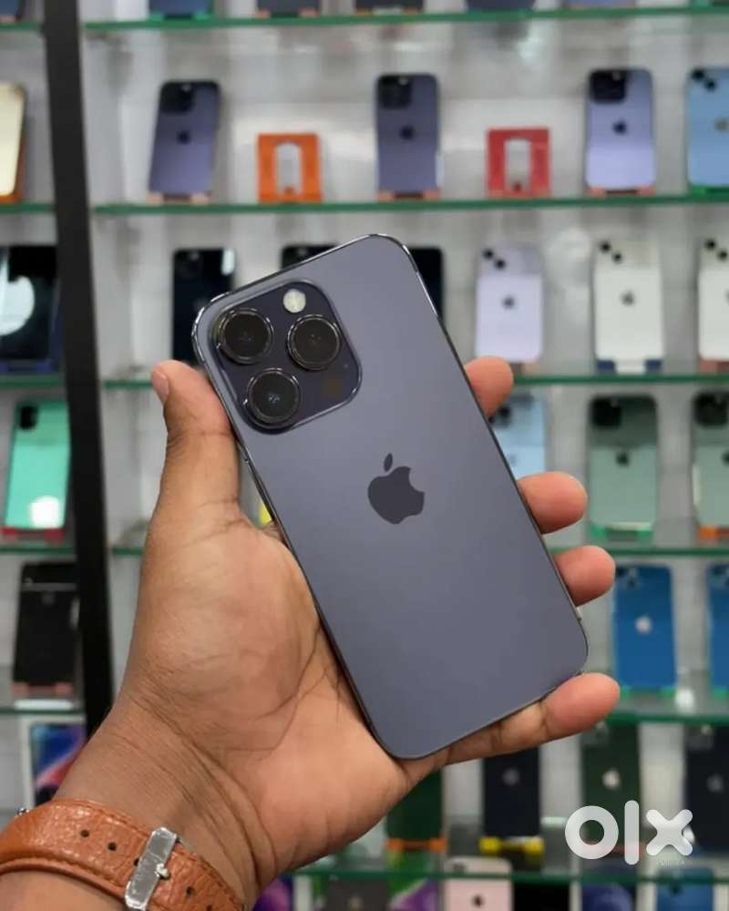 Selling my 4 months old I phone 14 pro  in /.Need urgent money