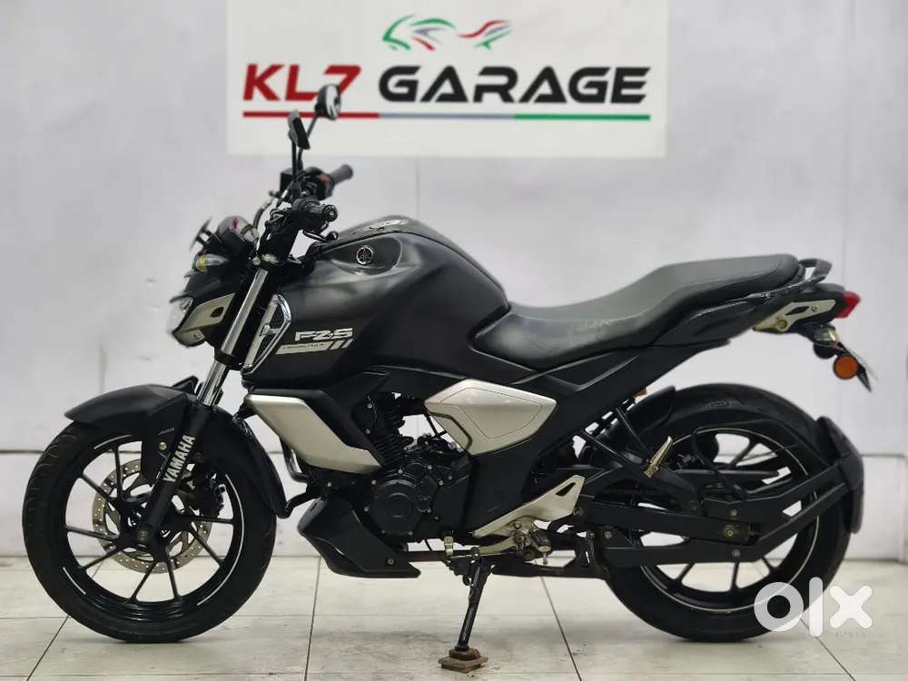 YAMAHA FZ V3 ABS