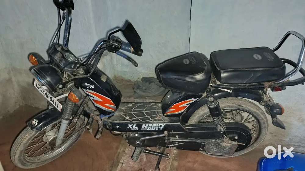 Very good condition and all part working